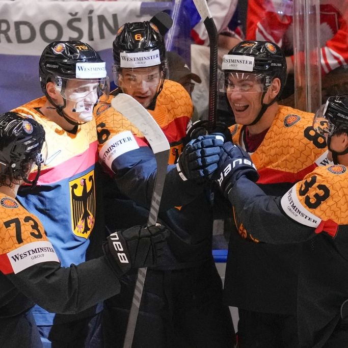 Deutschland feierte bei der Eishockey-WM 2024 einen Rekordsieg gegen Lettland.