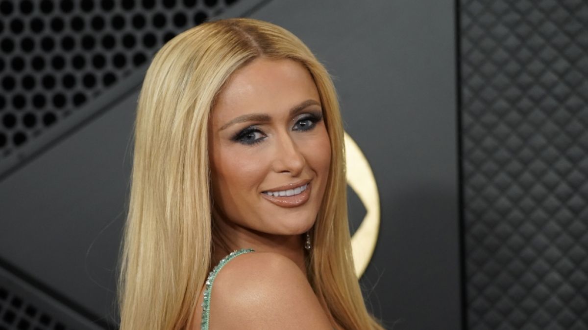 Paris Hilton begeistert Fans mit neuen Instagram-Fotos im Transparent-Look. (Foto)
