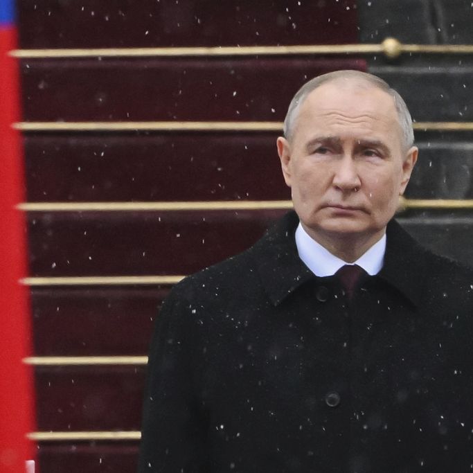 Wladimir Putin bombardiert Erholungsgebiet - und büßt 1.200 Soldaten ein