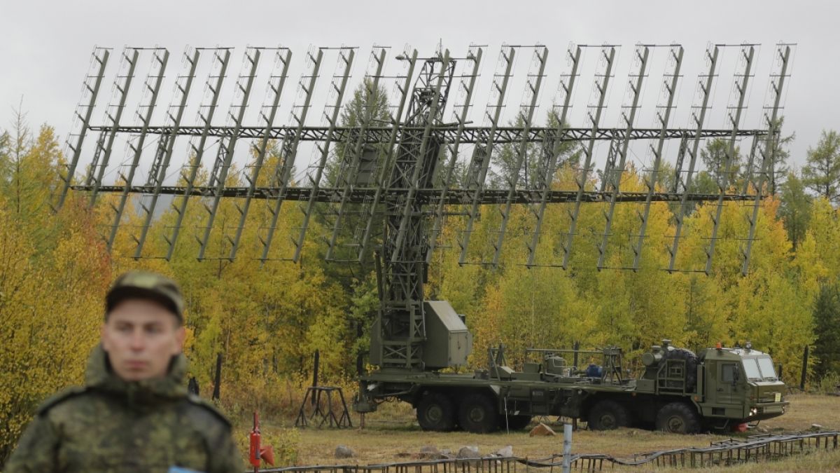 Wurde in der Ukraine ein russisches Nebo-M-Radarsystem zerstört? Wurde in der Ukraine ein russisches Nebo-M-Radarsystem zerstört? (Foto)
