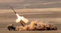Der US-Raketenwerfer HIMARS beim Abschuss einer Rakete.