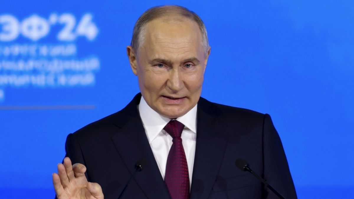 Putin spricht auf dem russischen Wirtschaftsforum &uuml;ber eine &Auml;nderung der Atomdoktrin. (Foto)