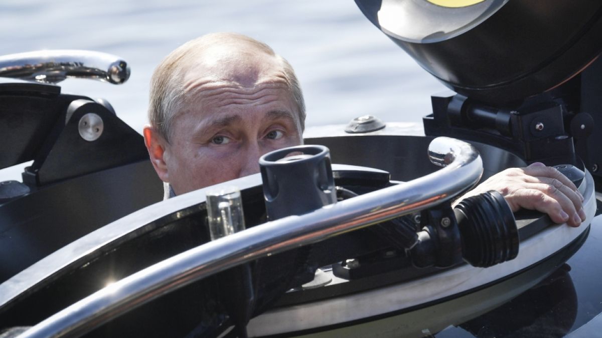 Ein russisches U-Boot wurde auf seinem Weg nach Kuba auch vor der britischen Küste entdeckt. Ein russisches U-Boot wurde auf seinem Weg nach Kuba auch vor der britischen Küste entdeckt. (Foto)