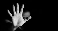 Ein 70-Jähriger hat in Indien seine Enkelin missbraucht.