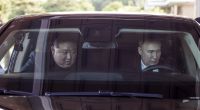 Wladimir Putins (rechts) Treffen mit Kim Jong Un lief nicht ohne eine peinliche Panne ab.