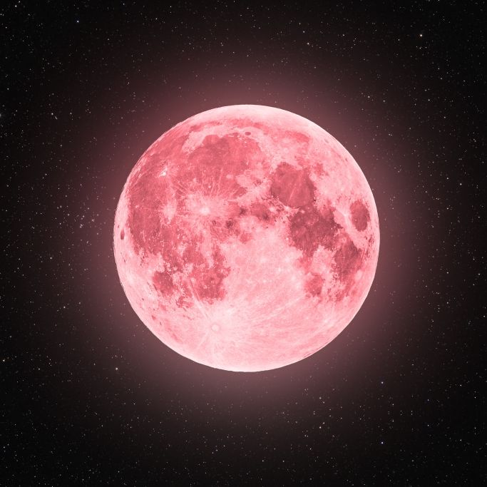 Wann leuchtet der Erdbeermond in zartem Rot am Nachthimmel?