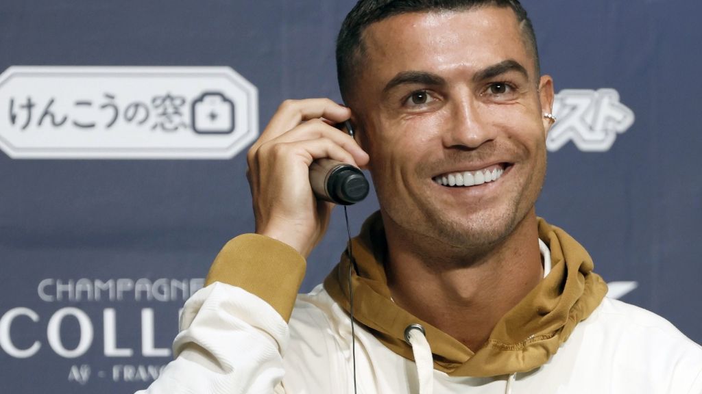 Cristiano Ronaldo hat die Zähne schön. Allerdings hat er hier eindeutig nachgeholfen. (Foto)