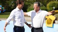 Der ehemalige Top-Schwimmer Christian Keller (r.), hier mit NRW-Ministerpräsident Hendrik Wüst (CDU), ist heute auch als TV-Experte tätig.