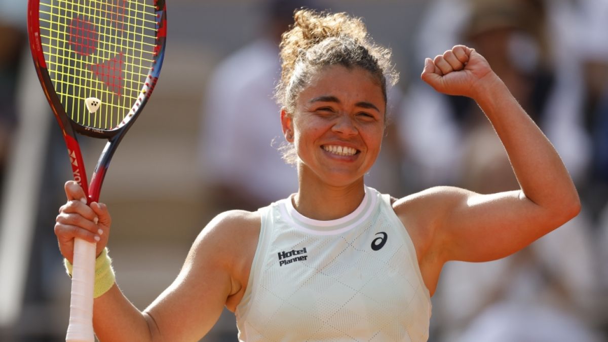 Jasmine Paolini jubelt &uuml;ber ihren Sieg. (Foto)