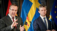 Für Schwedens Verteidigungsminister Pal Jonson (r.), hier neben seinem deutschen Kollegen Boris Pistorius, ist die Nato Russland klar überlegen.