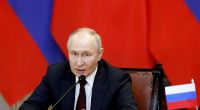 Wladimir Putin selbst schweigt zu den russischen Verlusten.