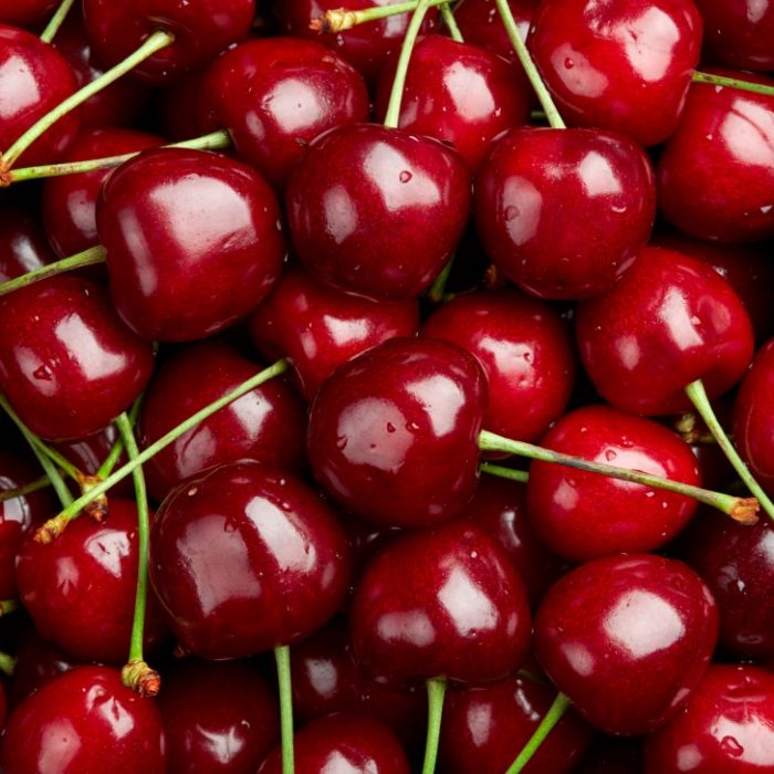 So gefährlich sind weiße Würmer in den roten Früchten