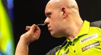 Michael van Gerwen gehört zu den Superstars der Darts-Welt - doch nun droht dem Niederländer, den seine Fans als 