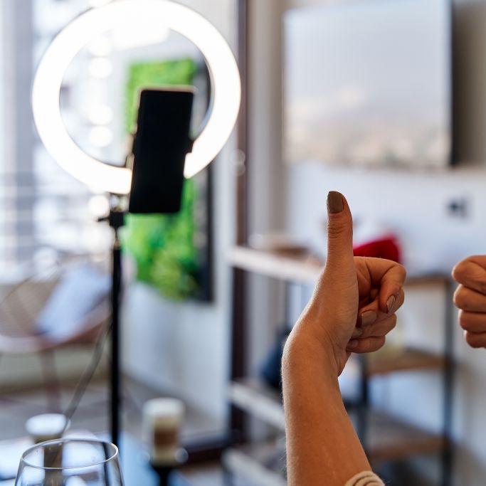 Sie wurde nur 34 Jahre alt - Fans weinen um verstorbene Influencerin