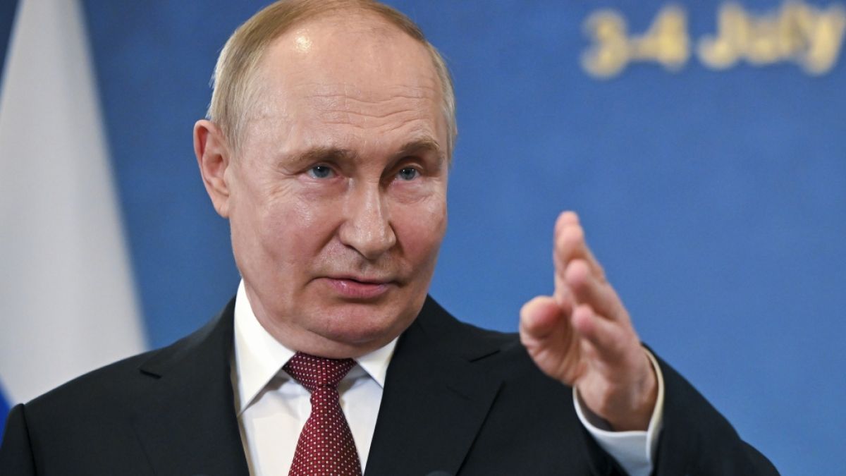 Berichte über einen Zwischenfall mit dem hochgelobten Tupolew-Tu-160M-Atombomber dürften Wladimir Putin gehörig die Laune verdorben haben. (Foto)