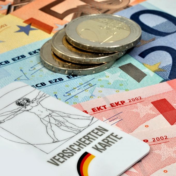 Krankenkassen-Chef warnt vor neuem Beitragshammer