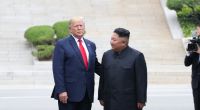 Der ehemalige US-Präsident Donald Trump und Nordkoreas Machthaber Kim Jong trafen sich 2019 in der entmilitarisierten Zone (DMZ) an der innerkoreanischen Grenze im nördlichen Teil von Panmunjom.