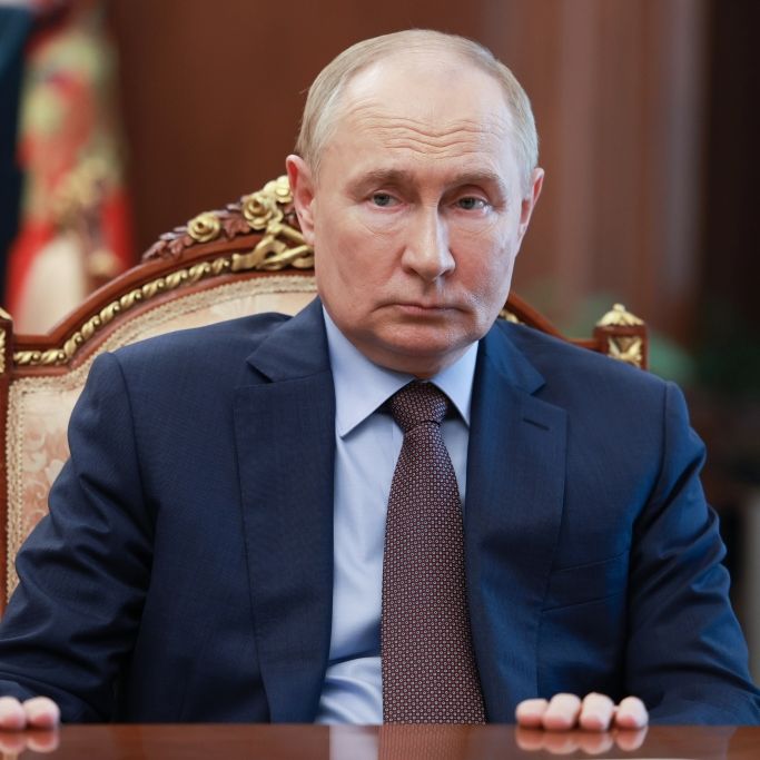 Das wird Wladimir Putin gar nicht gefallen: Die Ukraine soll Berichten zufolge einen russischen Nachschubzug ausgeschaltet haben.