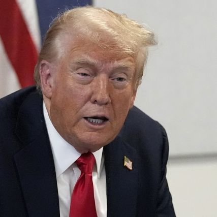 Experte entlarvt simplen Trump-Trick mit wenigen Worten