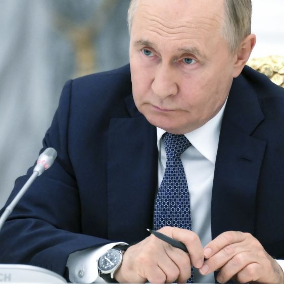 Hunderte ergeben sich: Video zeigt Massenkapitulation der Putin-Soldaten