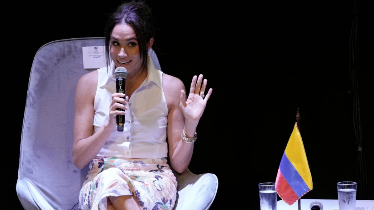 Bei einer Podiumsdiskussion in Kolumbien plauderte Meghan Markle lieber über ihre Tochter Lilibet als über ihre krebskranke Schwägerin Prinzessin Kate. Bei einer Podiumsdiskussion in Kolumbien plauderte Meghan Markle lieber über ihre Tochter Lilibet als über ihre krebskranke Schwägerin Prinzessin Kate. (Foto)