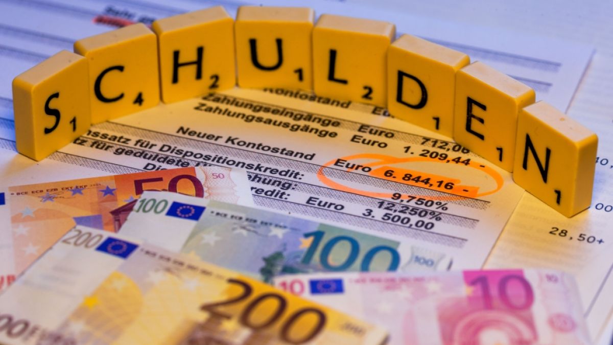 Wer sein Girokonto über Gebühr strapaziert, wird nicht selten von den Dispo- und Überziehungszinsen eiskalt erwischt (Symbolfoto). (Foto)