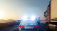 Die Polizei warnt vor einer miesen Betrugsmasche auf Autobahnen.