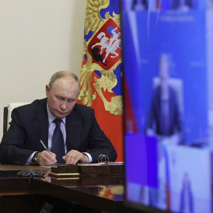 Russischer Treibstofftanker nach Beschuss gesunken