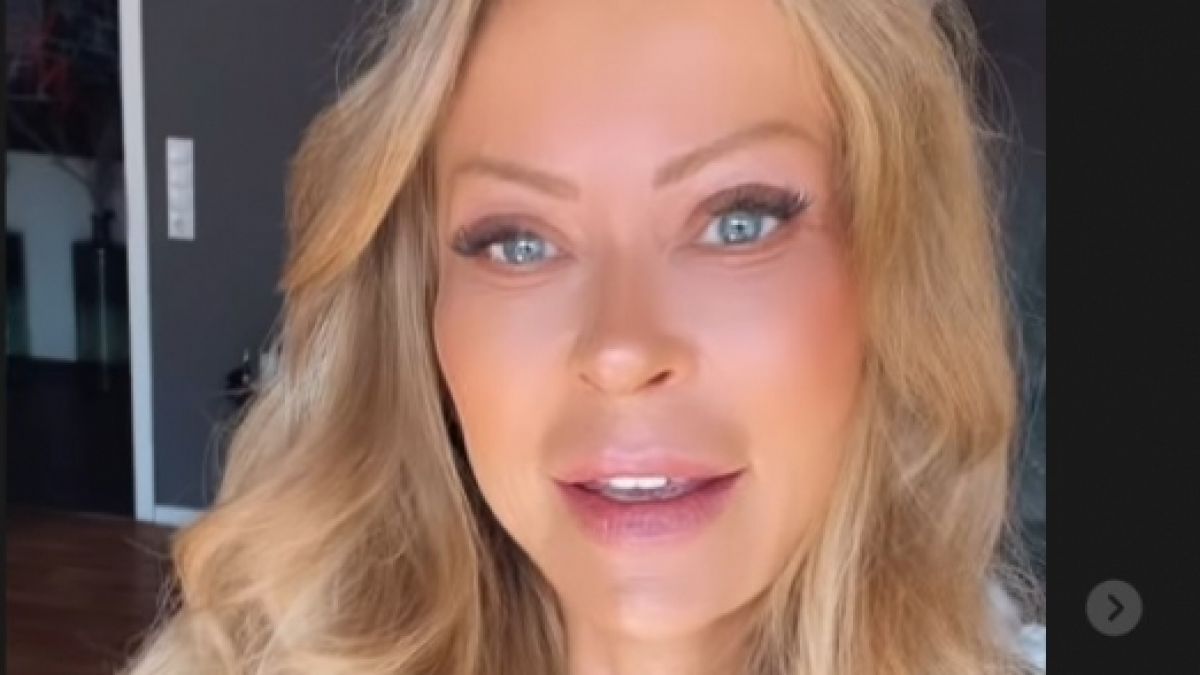 Jenny Elvers zeigt sich in ihrer Instagram-Story von ihrer schönsten Seite. Jenny Elvers zeigt sich in ihrer Instagram-Story von ihrer schönsten Seite. (Foto)