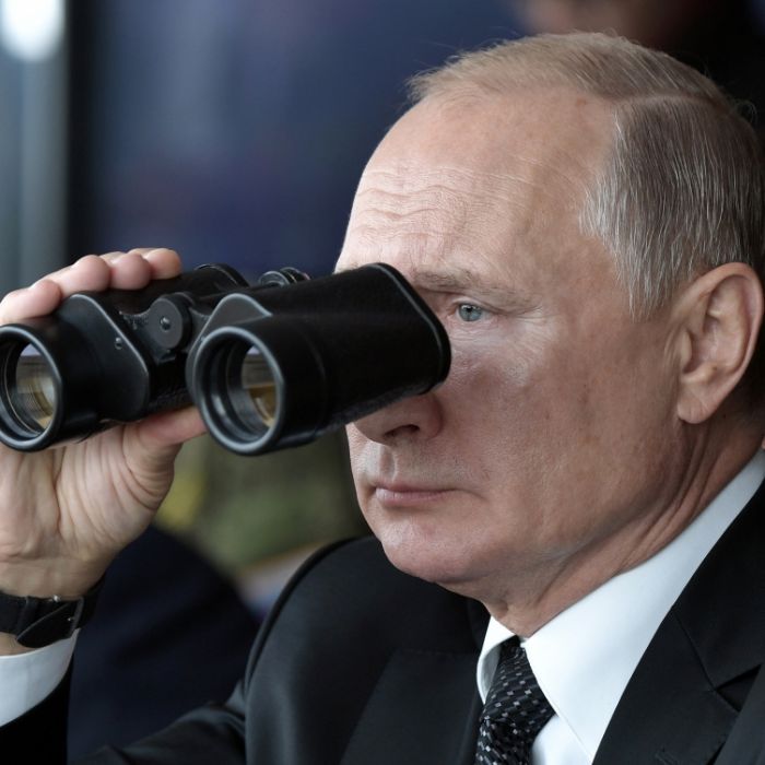 Diese neuen Videoaufnahmen enthüllen Putins Panzer-Pleite