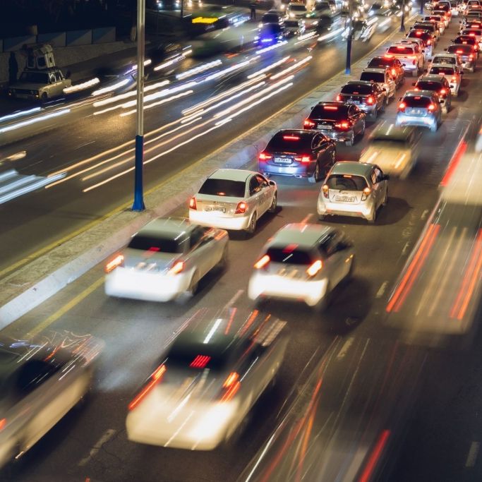 Verkehrsstörungen auf der Hauptstraße wegen Großveranstaltung heute