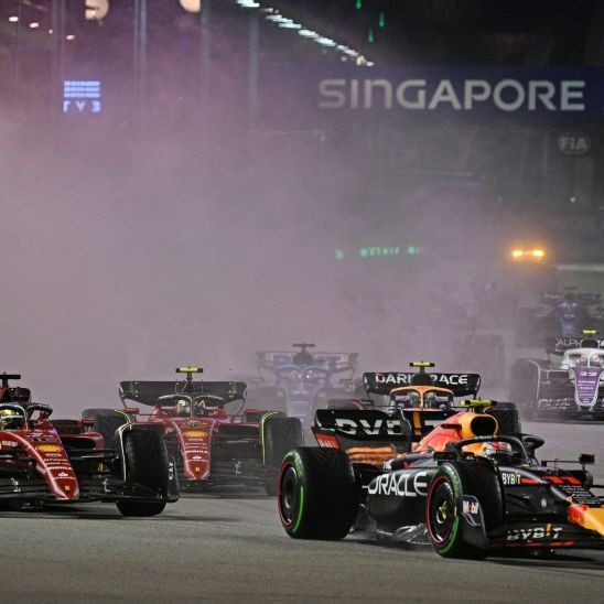 Norris siegt in Singapur vor Verstappen 