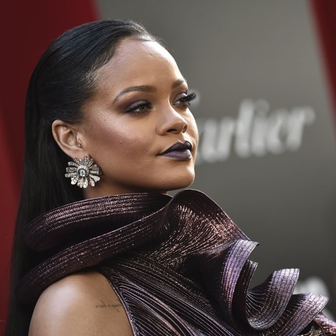 Für dieses Fotoshooting trug der Popstar Natur pur am Leib