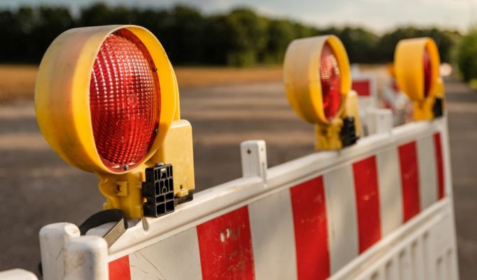Baustellen prägen vielerorts die Straßen in Deutschland. Das ist natürlich ein notwendiges Übel, auch wenn es die Nerven der Autofahrer manchmal auf die Probe stellt. (Symbolbild)