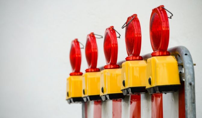 Absperrungen gehören zum Straßenbild in Deutschland. Die Bundesrepublik hat eines der größten und dichtesten Straßennetze der Welt. Klar dass es da hier und da mal klemmt und gebaut wird.