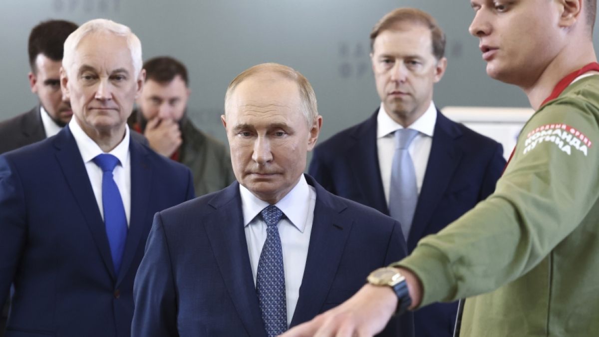 Wladimir Putin verfügt über ein großes Ausmaß an potenziellen Atomwaffen. (Foto)