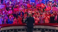 Bei einer Trump-Wahlkampf-Show kam es zu einer brisanten Enthüllung.