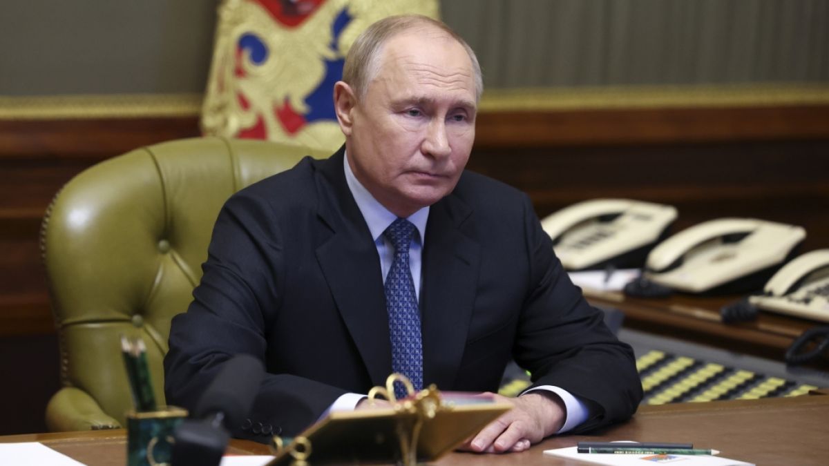 Wladimir Putin hat Berichten zufolge ein Munitionsdepot in der südrussischen Stadt Tichorezk durch einen ukrainischen Drohnenangriff verloren. (Foto)