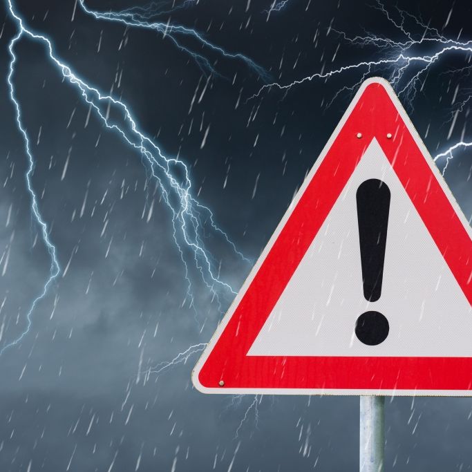 Tornados, Dauerregen, Sturmböen - Wetterdienst aktualisiert Warnung