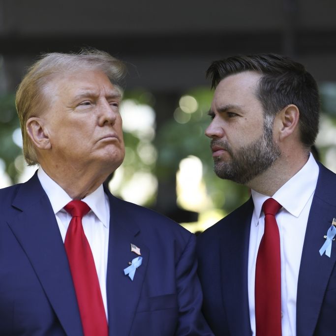 Trump bald abgesägt? J.D. Vance könnte ihm das Amt entreißen