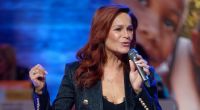 Andrea Berg befindet sich derzeit auf Kreuzfahrtschiff-Tour, wo sie den Fans auf der Mein Schiff 7 gehörig einheizt.