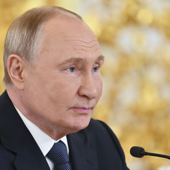 Falscher Putin verkündet plötzlich seinen Rücktritt - das steckt dahinter
