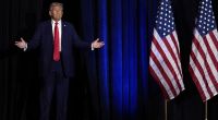 Donald Trump kommt zu einer Wahlkampfveranstaltung.