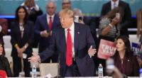 Donald Trump verliert bei weißen Wählern ohne Hochschulbildung an Zuspruch.