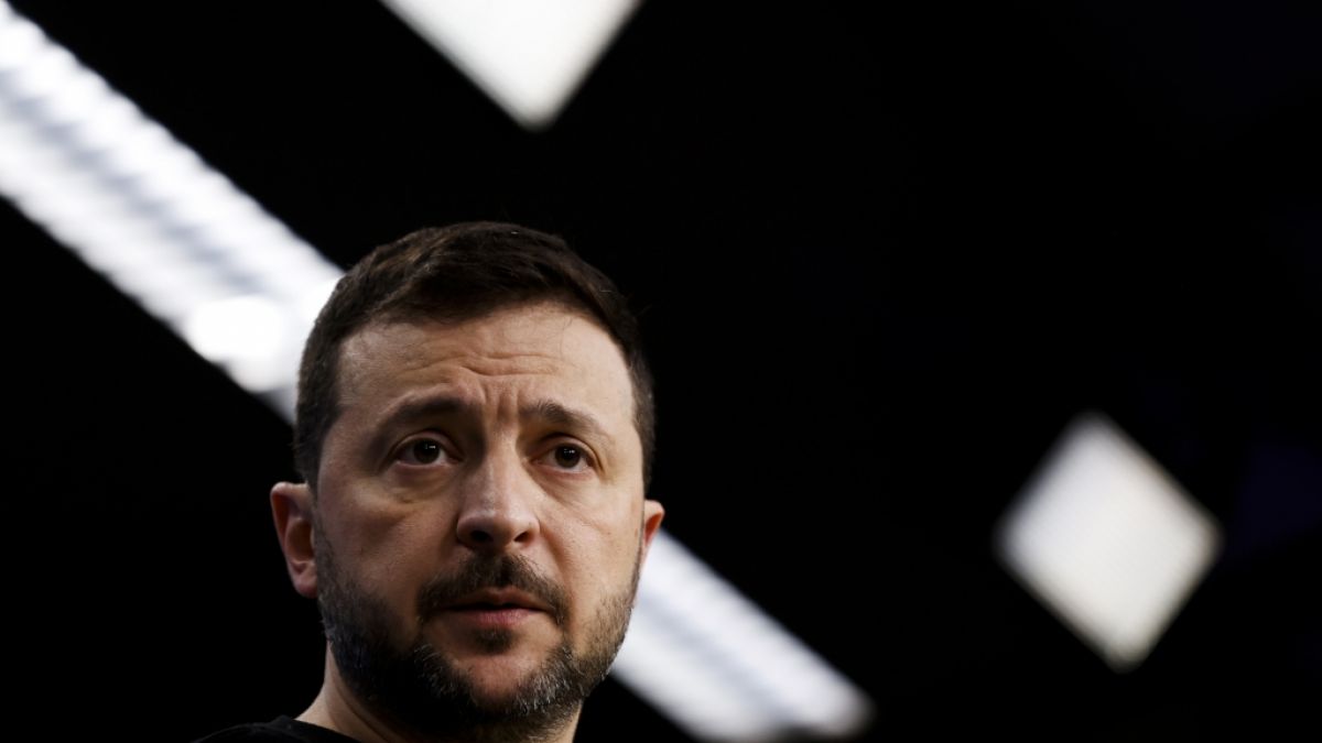 Wolodymyr Selenskyj spricht über ersten Schritt für Kriegsende. (Foto)