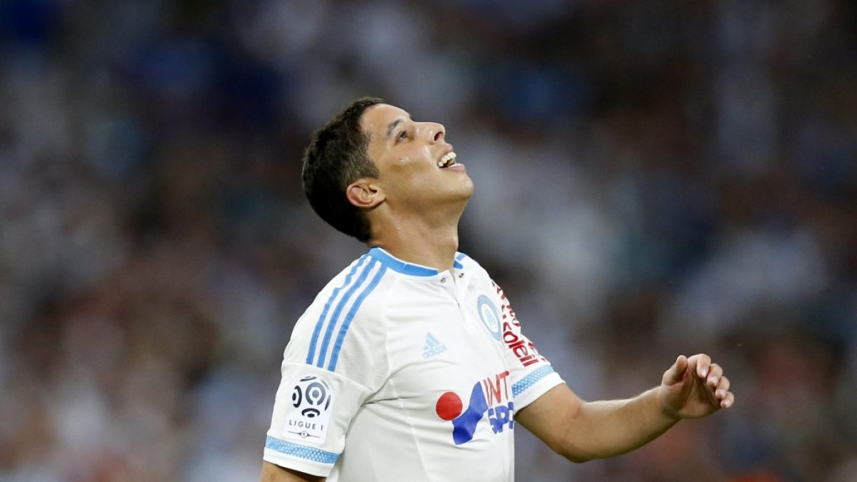 Er wurde nur 35 Jahre alt: Der frühere marokkanische Nationalspieler Abdelaziz Barrada, hier im Trikot von Olympique Marseille, ist tot. (Foto)