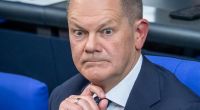 Olaf Scholz geht im Umfrage-Duell mit Friedrich Merz unter.