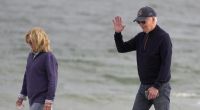 Jill und Joe Biden am Strand in Delaware.