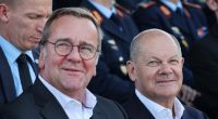 Hamburger SPD-Politiker würden lieber Boris Pistorius (l.) anstelle von Olaf Scholz als Kanzlerkandidat der eigenen Partei sehen.
