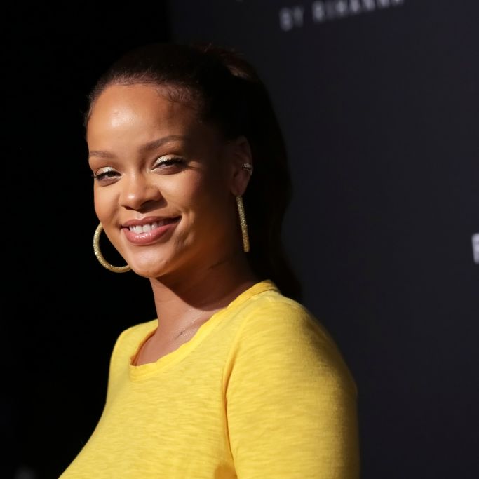 In String und Strapsen sorgt sie für blanke Begeisterung